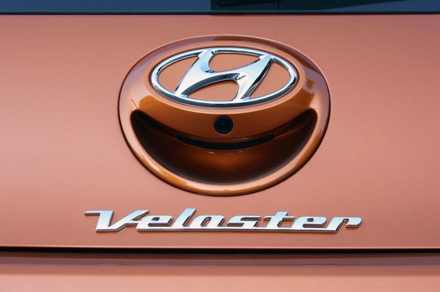  Hyundai Veloster 2011 года  (фото 87 из 184)